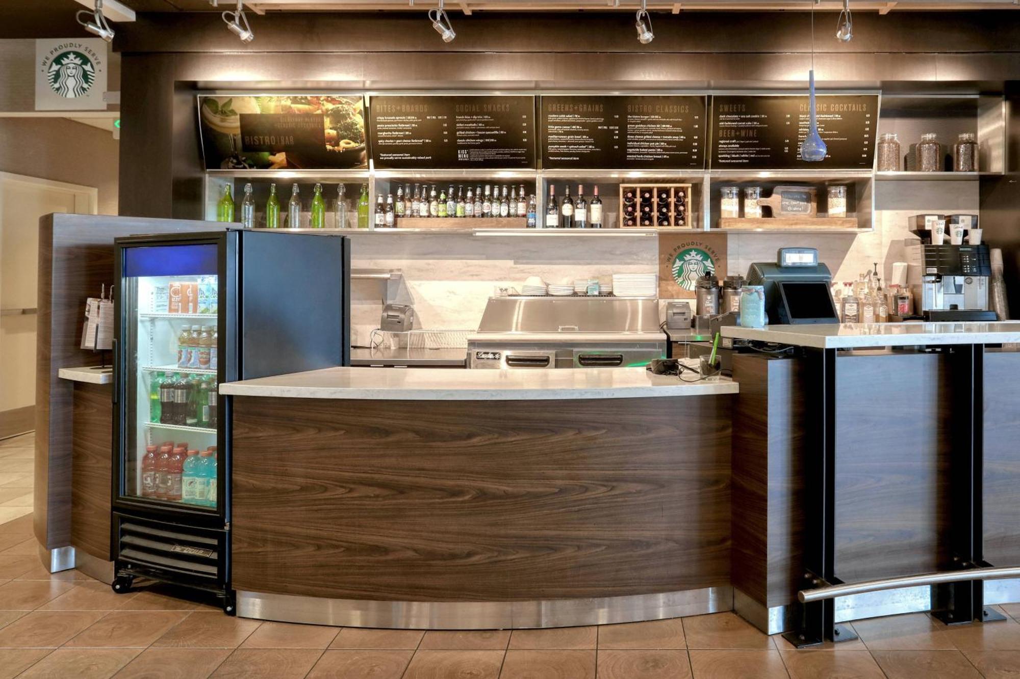 Courtyard By Marriott York Hotel Exterior photo
